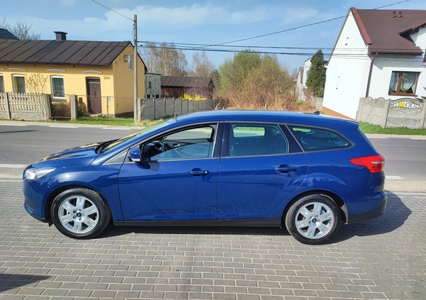 Ford Focus cena 25900 przebieg: 123000, rok produkcji 2015 z Tarnobrzeg małe 121